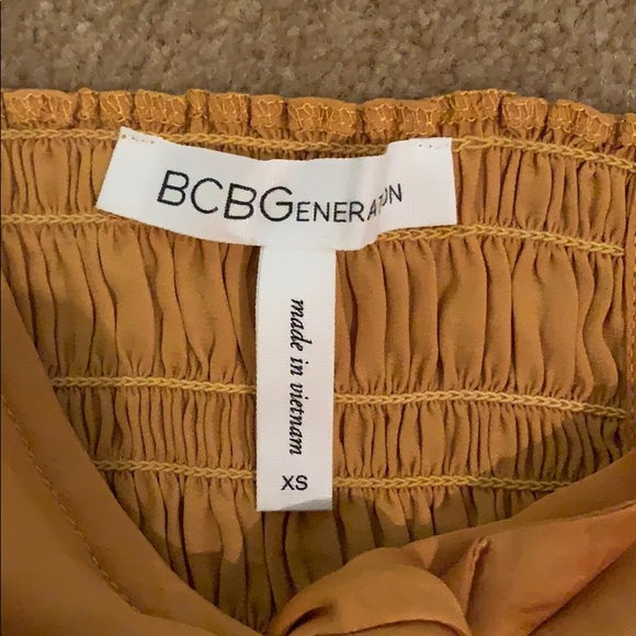 V neck cropped tank top - Picture 2 of 3